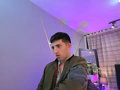 Un Sluttyy online show from November 7, 2025, 11:48 am