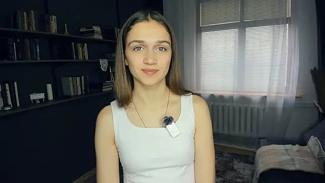 Snapshot of NikiCardle chatting on November 20, 2025, 8:15 am NikiCardle online show from November 20, 2025, 8:15 am