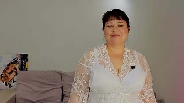 Snapshot of monyca_fox chatting on November 9, 2025, 3:27 pm monyca fox online show from November 9, 2025, 3:27 pm