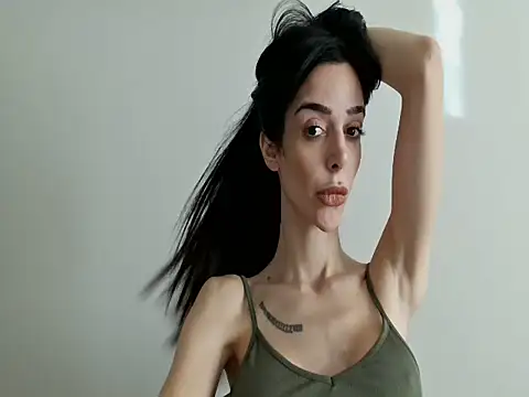 Snapshot of gloriyapg chatting on November 25, 2025, 8:58 am gloriyapg online show from November 25, 2025, 8:58 am