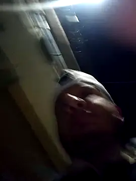 themorenofit08 online show from February 17, 2026, 12:52 am