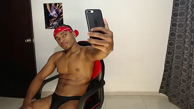 Snapshot of Jackboy_000 chatting on June 16, 2026, 12:10 am Jackboy 000 online show from June 16, 2026, 12:10 am