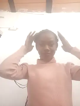 Snapshot of Aliis_Love chatting on January 18, 2026, 1:47 pm Aliis Love online show from January 18, 2026, 1:47 pm