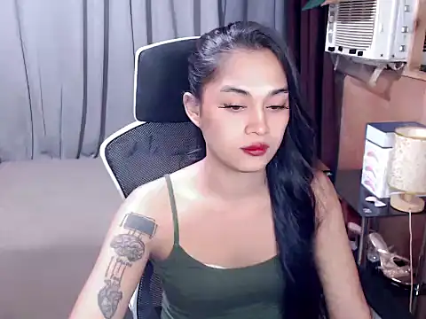 AvianaGoddess online show from November 20, 2025, 11:00 am