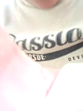 Blackgiirll online show from November 15, 2025, 4:55 pm