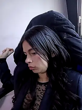 emilygrooe online show from February 11, 2026, 10:42 pm