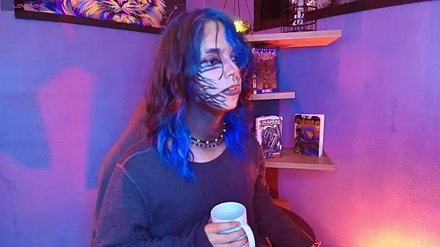 luxiel  online show from February 12, 2026, 9:03 pm