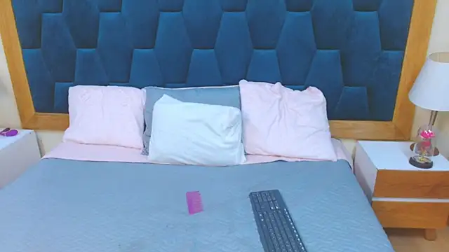 Snapshot of morrigan_luxus2 chatting on January 31, 2026, 7:12 pm morrigan luxus2 online show from January 31, 2026, 7:12 pm