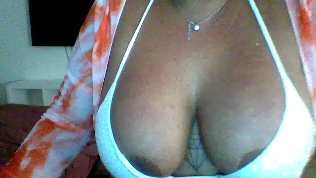 cleo094 online show from December 18, 2025, 9:40 pm