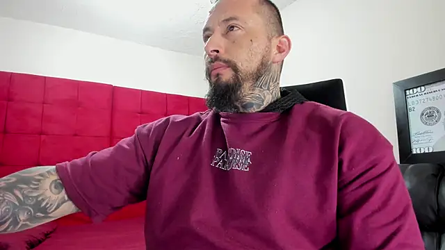 VenomHeat online show from November 26, 2025, 7:25 pm