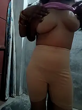 Snapshot of missindia1234 chatting on February 5, 2026, 11:44 pm missindia1234 online show from February 5, 2026, 11:44 pm