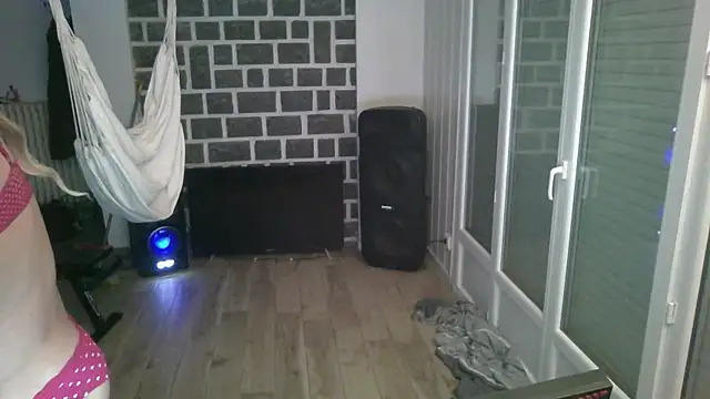 samia42 online show from December 18, 2025, 10:02 pm