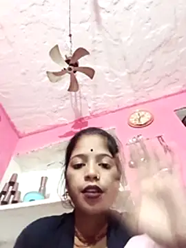 Hot eras8 online show from November 16, 2025, 3:17 pm