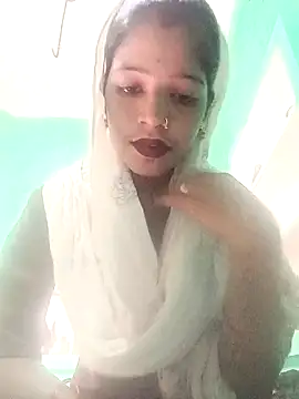 Hot eras8 online show from December 15, 2025, 8:31 am