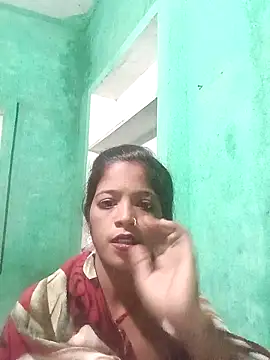 Hot eras8 online show from November 28, 2025, 2:56 am