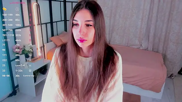 ShennaKoerper online show from December 2, 2025, 8:27 am