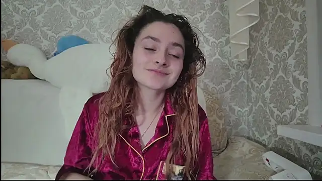 Snapshot of SweetLiaison chatting on November 23, 2025, 7:02 pm SweetLiaison online show from November 23, 2025, 7:02 pm