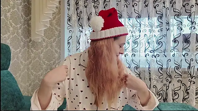 Snapshot of SweetLiaison chatting on December 3, 2025, 6:03 am SweetLiaison online show from December 3, 2025, 6:03 am