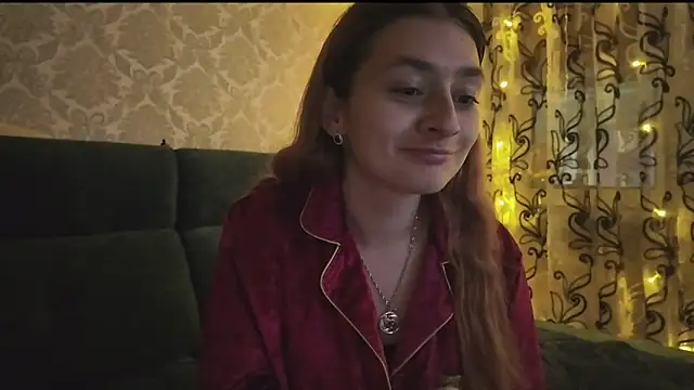 Snapshot of SweetLiaison chatting on February 7, 2026, 6:05 pm SweetLiaison online show from February 7, 2026, 6:05 pm