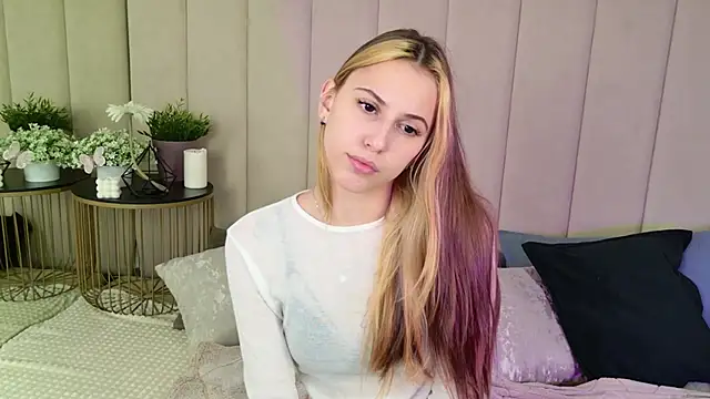 AriaBe11 online show from January 15, 2026, 8:07 am