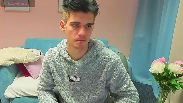 Snapshot of LiamMerci chatting on November 9, 2025, 12:53 pm LiamMerci online show from November 9, 2025, 12:53 pm