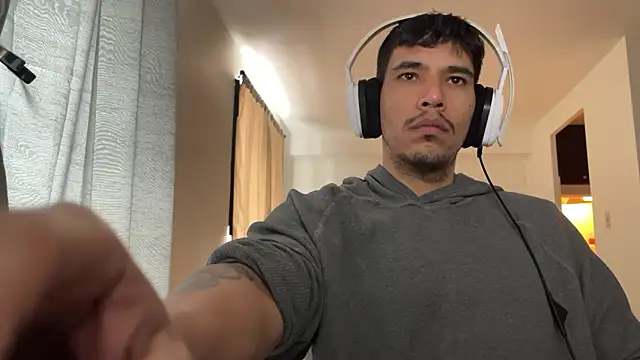 Snapshot of frankeyo chatting on March 14, 2026, 6:36 pm frankeyo online show from March 14, 2026, 6:36 pm