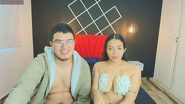 Snapshot of Logan_Chloe chatting on November 22, 2025, 11:53 am Logan Chloe online show from November 22, 2025, 11:53 am