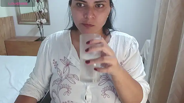 Snapshot of MariaVex chatting on November 30, 2025, 7:47 pm MariaVex online show from November 30, 2025, 7:47 pm