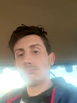 Dildapassivella online show from November 28, 2025, 3:34 pm