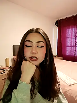  Pariiss online show from February 26, 2026, 8:20 pm