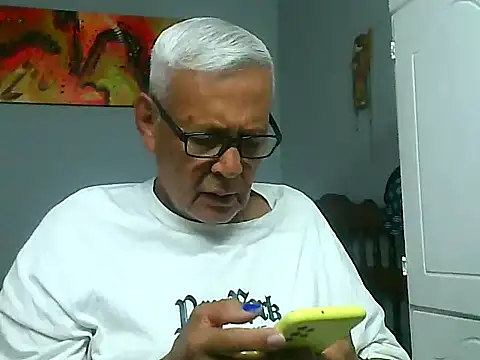 dirtysluttyfist online show from November 14, 2025, 2:10 pm