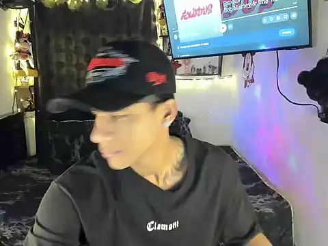 JUANBIGCOCK21CM online show from July 15, 2026, 5:53 pm
