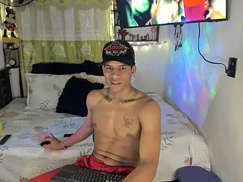 JUANBIGCOCK21CM online show from June 15, 2026, 11:59 pm