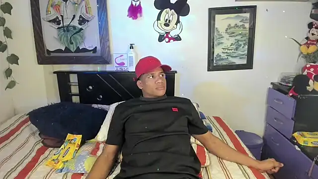 Snapshot of JUANBIGCOCK21CM chatting on November 22, 2025, 11:36 pm JUANBIGCOCK21CM online show from November 22, 2025, 11:36 pm