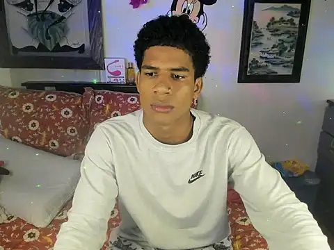 Snapshot of JUANBIGCOCK21CM chatting on November 16, 2025, 9:30 pm JUANBIGCOCK21CM online show from November 16, 2025, 9:30 pm