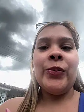 MelodySanz online show from February 15, 2026, 7:13 pm