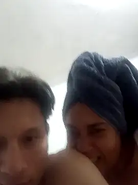 xXAndreyAndMariaXx online show from November 15, 2025, 2:54 pm