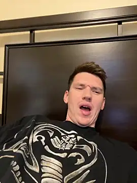 dakota1998x online show from November 21, 2025, 7:57 pm