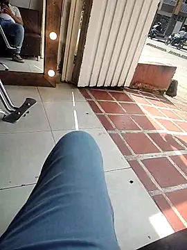 Snapshot of NestedReagent chatting on February 10, 2026, 7:35 pm NestedReagent online show from February 10, 2026, 7:35 pm