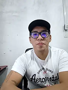 MiltonCede online show from November 8, 2025, 2:53 pm