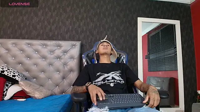 Vinackk online show from November 26, 2025, 3:06 am