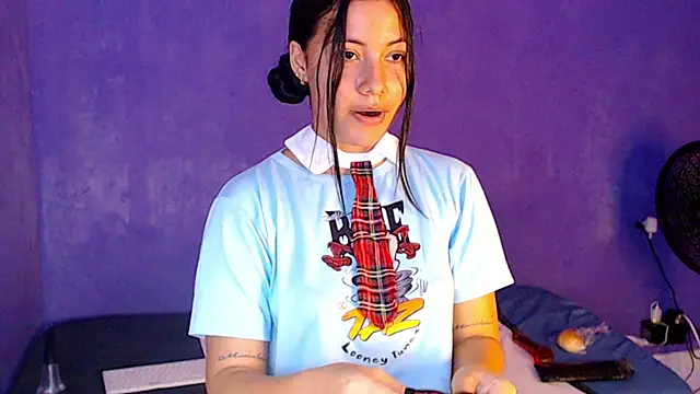 Patris204 online show from November 27, 2025, 1:33 pm