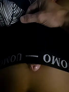 Snapshot of cazzoficasposati chatting on November 19, 2025, 9:37 pm cazzoficasposati online show from November 19, 2025, 9:37 pm