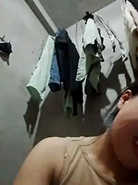 Yumiik2kk online show from November 17, 2025, 11:36 am