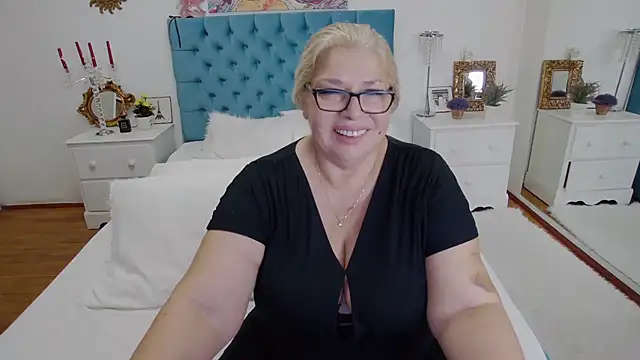 ByaStorm online show from September 9, 2025, 5:44 pm