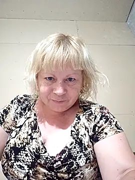 Snapshot of 1milfemma chatting on November 20, 2025, 7:58 pm 1milfemma online show from November 20, 2025, 7:58 pm