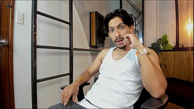 DylanRay 18 online show from November 10, 2025, 7:08 pm