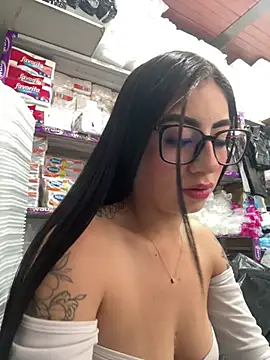 SCARLETT INK  online show from February 22, 2026, 4:52 pm