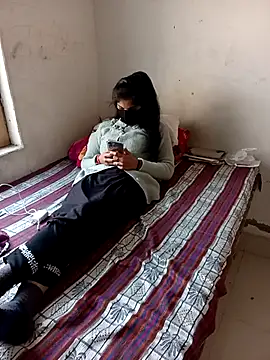 Sunita-collage online show from November 25, 2025, 5:52 am