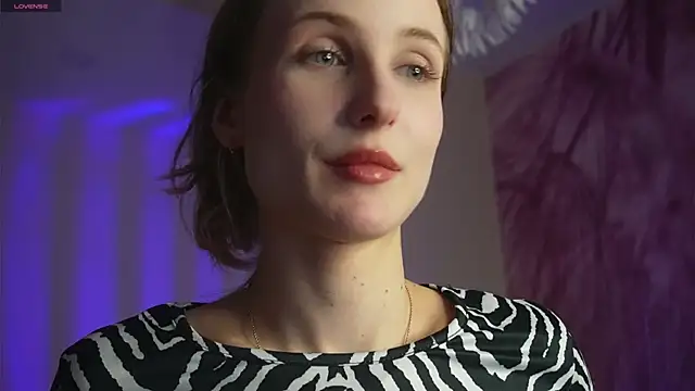 Snapshot of oceaneyes_lilu chatting on November 27, 2025, 11:32 am oceaneyes lilu online show from November 27, 2025, 11:32 am